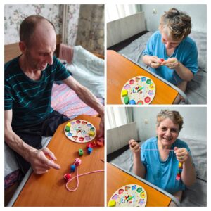 В пансионате «Васильевский» прошли индивидуальные занятия с ослабленными проживающими по методике Монтессори с использованием игры «Шнуровка»,которая развивает мелкую моторику рук,координацию движения и последовательность действий.Все успешно выполнили поставленную задачу и остались в оптимистичном настроении.????